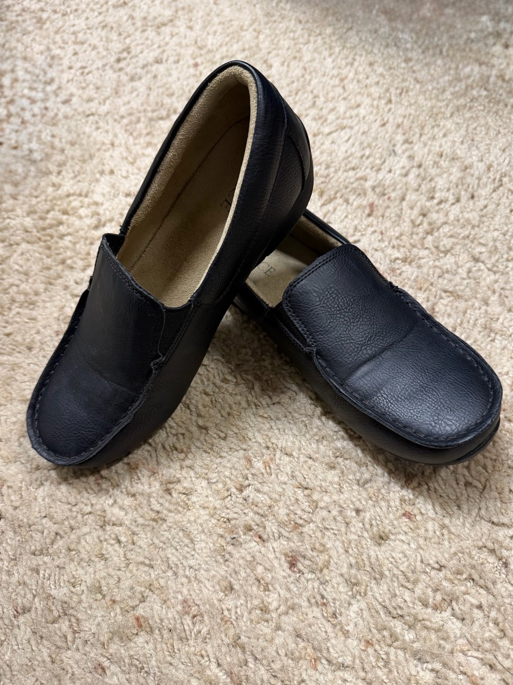 The Children's Place Black Kids Slip-On Dress Loafers shoes size 5